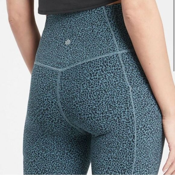 Athleta salutation stash II textured tight size xs blue green 7/8 - Picture 3 of 9